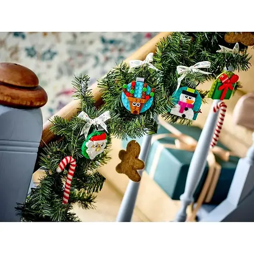 Уцінка. Конструктор LEGO Iconic Набір різдвяних прикрас 153 деталі (40744) - фото 3