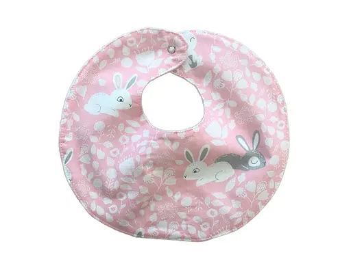 Непромокаемый слюнявчик Moontime "Кролики" - фото 1