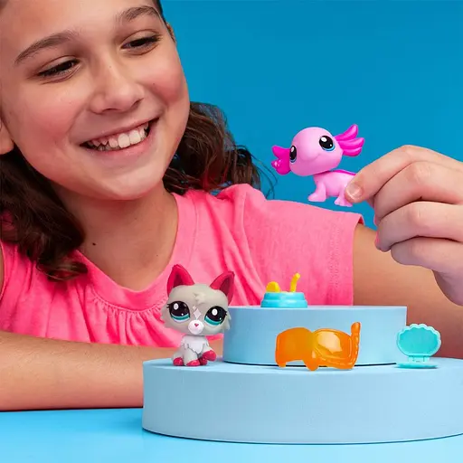Игровой набор Littlest Pet Shop Удивительные Девы 00527 аксессуары и 2 фигурки - фото 4