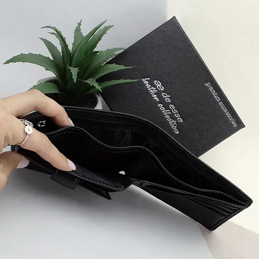 Кошелёк мужской кожаный De Esse LC14299-GD01 чёрный c обложкой на права в комплекте - фото 7