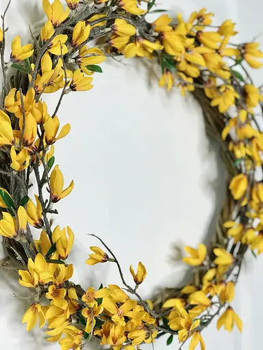 Венок декоративный Hvoya весенний из форзиции 50 см - фото 4