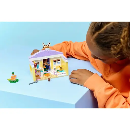 Конструктор LEGO Friends Отель Bunny в Хартлейк-Сити 161 деталь (42679) - фото 12