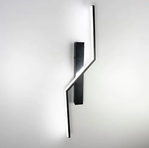 Правый настенный светильник в черном корпусе 60 см Line F Арт. YG319/600R (ПРАВА) - фото 4