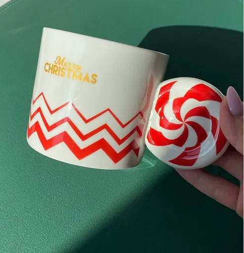 Новогодняя кружка Olens 8030-296-1 Сладкий год с декоративной ручкой керамика 350 мл Белая - фото 3