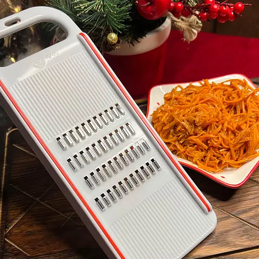 Терка пластмасова для корейської моркви та для нарізки соломкою овочів 26.5х10 см, Kitchette Білий 86818 - фото 9