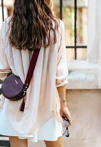 Кругла жіноча шкіряна сумочка Tablet Марсала - фото 8