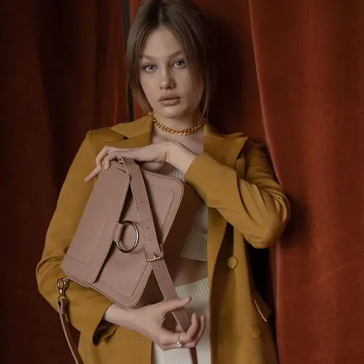 Жіноча шкіряна сумка Jessie карамель краст - фото 4