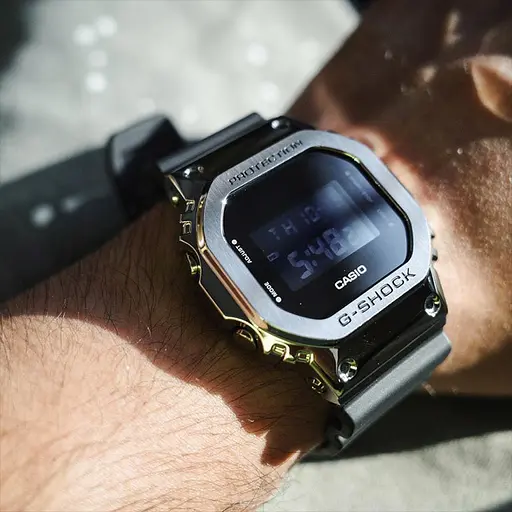 Наручні годинники чоловічі Casio G-Shock GM-5600-1ER з полімерним ремінцем - фото 8