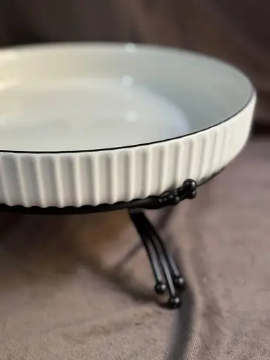 Сервировочное блюдо 1572B из керамики на металлической подставке 25,5 см - фото 3