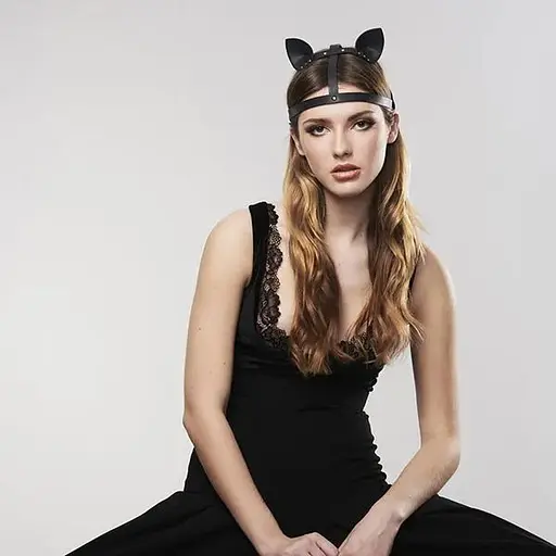 Маска кішечки Bijoux Indiscrets Maze - Cat Ears Headpiece Black, екошкіра - фото 7