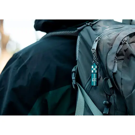 Фонарь-брелок Olight i17 Checkered Flag - фото 12