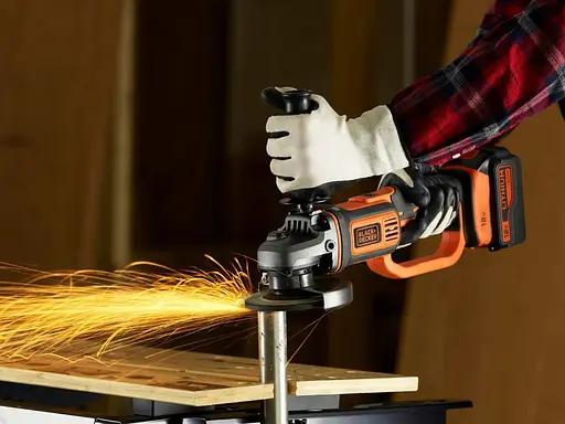 Шлифмашина угловая - болгарка аккумуляторная Black&Decker без АКБ и ЗУ BCG720N - фото 7