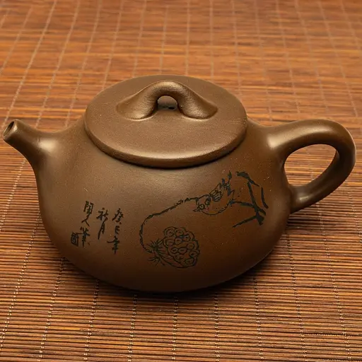 Исинский чайник Шипьяо Лотос и воробей 240 мл - фото 6