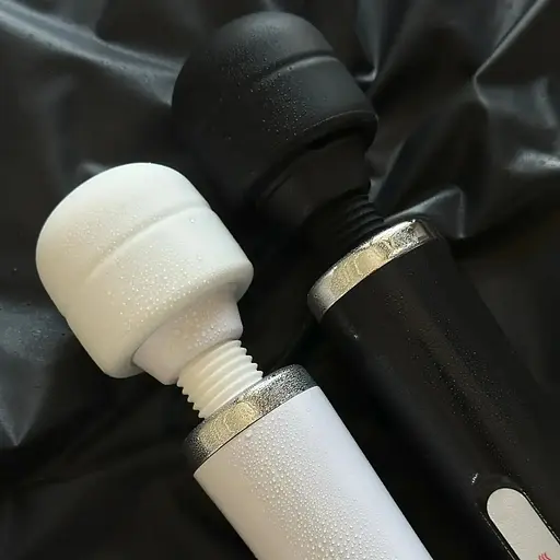 Вибромассажер для клитора Hitachi Magic Power - фото 1