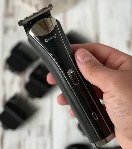 Універсальний аккумуляторний триммер бритва 3 в 1 Geemy GM-6226 машинка для стрижки - фото 3