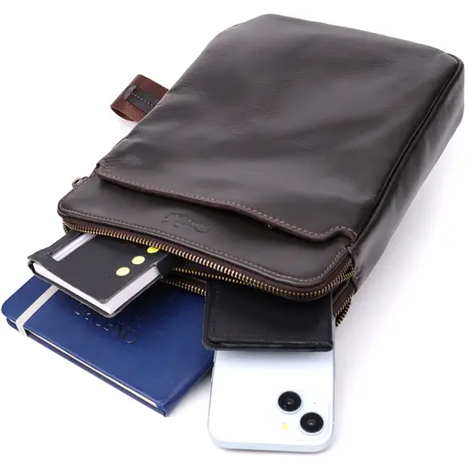 Вертикальна чоловіча сумка через плече із гладкої натуральної шкіри SHVIGEL 19,5х25х5 см sum0027436 - фото 8