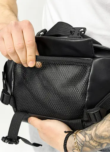 Большая мужская сумка бананка Sambag DynamicDart черная 38 × 21 × 7 см (80411101m) - фото 8