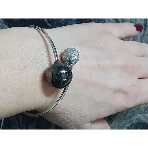 Серебряный жесткий браслет Tango Шары. 820156С 18 - фото 2