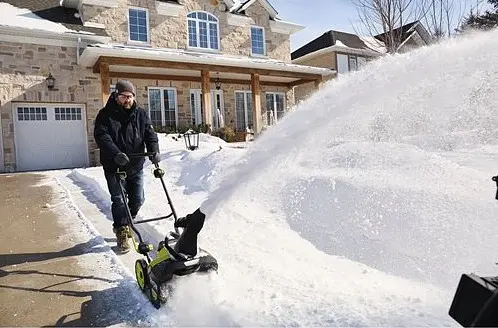 Снегоуборочная машина Ryobi RY36STX45A-140 аккумуляторная (5133005724) - фото 5