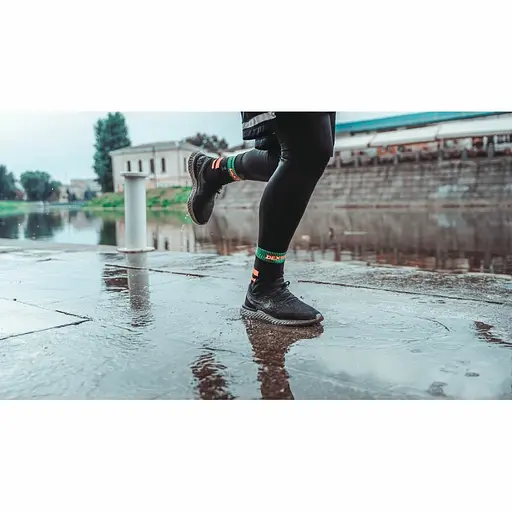 Носки DexShell Running водонепроницаемые S с оранжевыми полосками - фото 9