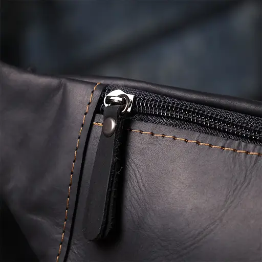 Стильна сумка-бананка для чоловіків із натуральної вінтажної шкіри SHVIGEL 34х12х4 см sum0027508 - фото 10