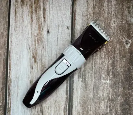 Акумуляторна машинка для стрижки Geemy GM-6062 (Керамічне лезо) - фото 3