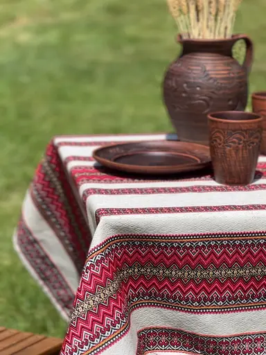 Лляна скатертина різдвяна з українським орнаментом Спадщина 330х150 см