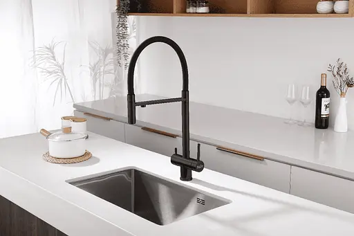 Cмеситель для кухни на две воды гибкий излив черный Nett GFВ-56 Черный матовый - фото 3