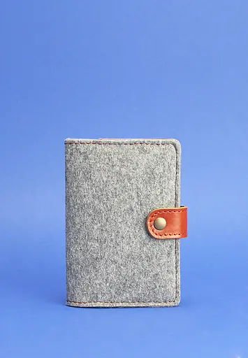 Фетровая обложка для паспорта 3.0 с кожаными коричневыми вставками - фото 2