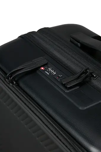 Валіза American Tourister DASHPOP TRUE BLACK 55x40x23(25) 55 См MG5*19004 - фото 10