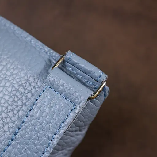 Шкіряна жіноча сумка бананка Shvigel 23х13х5 см sum0020209 - фото 8