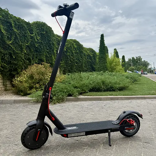 Электросамокат GIANT M365 PRO 500W 10.4Ah черный, складной с перфорацией колес (2025 год) - фото 3
