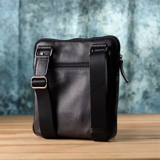 Сумка на плечо для мужчин из прочной зернистой кожи SHVIGEL 20х22х4 см sum0027432 - фото 10