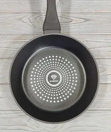 Глубокая сковорода с крышкой Benson BN-448 ⌀ 24см 2,4л алмазное антипригарное покрытие Черная - фото 5