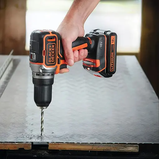 Аккумуляторная дрель-шуруповерт Black+Decker без АКБ и ЗП BL186N - фото 5