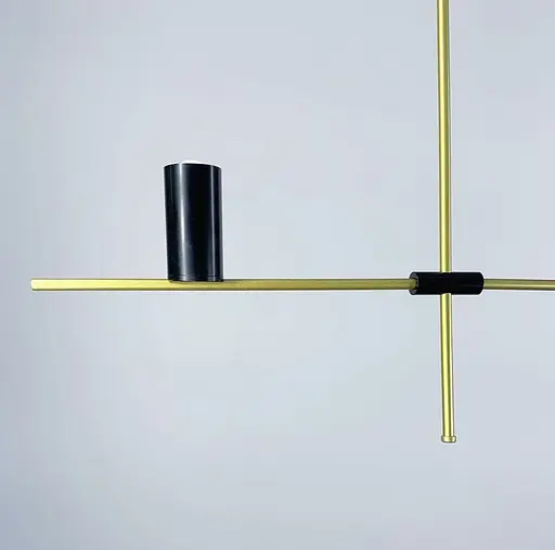 Удлиненный светильник в корпусе золотого цвета с 3-мя черными спотами | Ст. Y 8857B-3 | Line F - фото 3