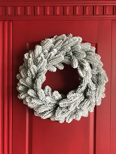 Венок хвойный рождественский Hvoya Lux литой заснеженный 70 см - фото 2