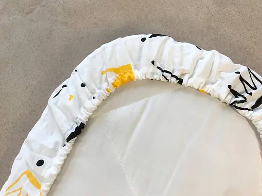 Простынь хлопковая Moontime в коляску "Короны желтые" - фото 3