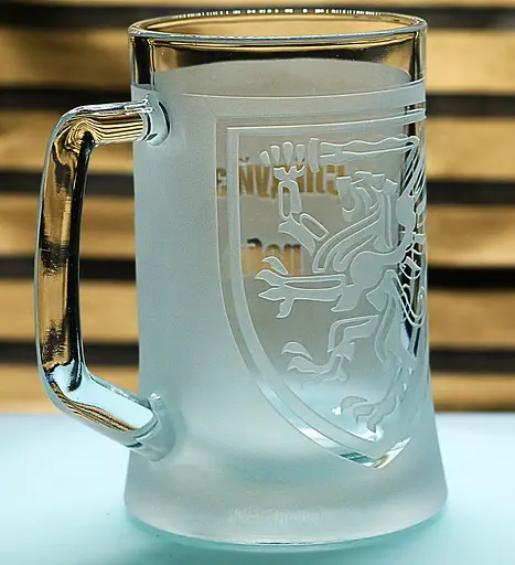 Подарунковий келих для пива з гравіюванням 660 мл лого шеврона 80 окрема десантно-штурмова бригада ДШВ - фото 2