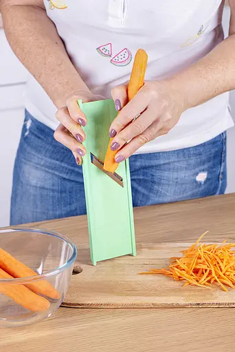Терка универсальная пластмассовая для овощей по-корейски 24.5 см, Kitchette 83863 - фото 5