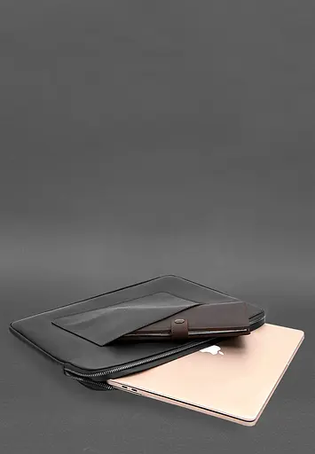 Кожаный чехол BlankNote для ноутбука на молнии с хлястиком и карманом Черный - фото 6