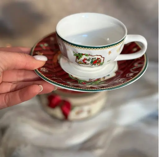 Чашка новогодняя R33354 Волшебное Рождество 13 см фарфоровая с блюдцем в подарочной упаковке 120 мл Белая - фото 6