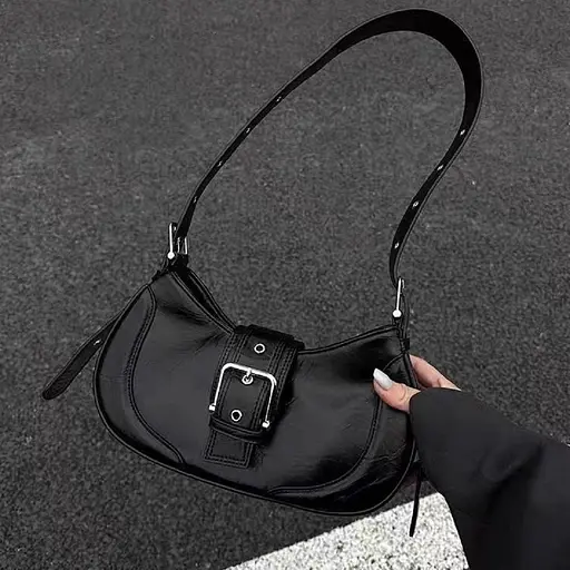 Сумочка із еко-шкіри зі стильною застібкою Lilly P3-L015A