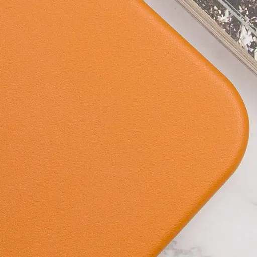 Шкіряний чохол Leather Case (AAA) with MagSafe and Animation для Apple iPhone 14 Pro Max (6.7) Golden Brown - фото 3