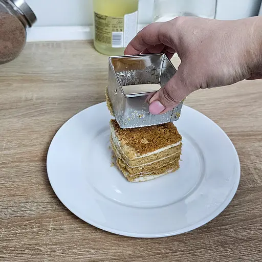 Набір квадратних металевих форм викладки салатів, десертів та гарніру та висічки тіста, Master Class Металлик 83804 - фото 8