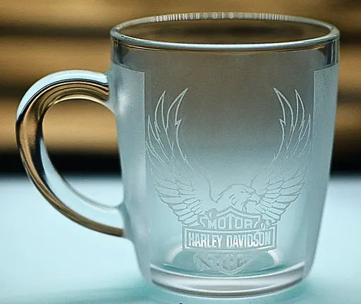 Скляна чашка 350 мл з гравіюванням Harley-Davidson для справжнього байкера кружка з гравіюванням Харлей - фото 1