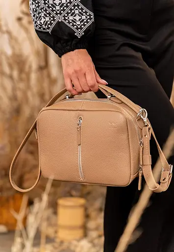 Женская кожаная сумка Avenue карамель флотар - фото 9