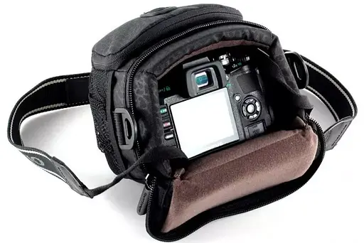 Текстильная сумка для фотоаппарата Continent. черная sum0028784 - фото 10