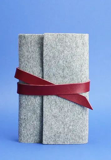 Фетровий жіночий блокнот (Софт-бук) 1.0 Фетр з шкіряними бордовими вставками - фото 1