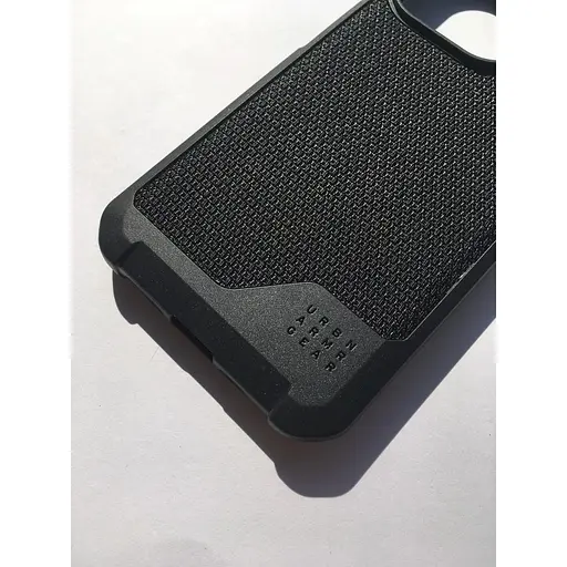 Оригинальный противоударный чехол UAG Metropolis LT MagSafe для iPhone 16 Pro Max Kevlar Black  - фото 9